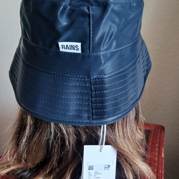 Rain hat - Picture 2 of 2